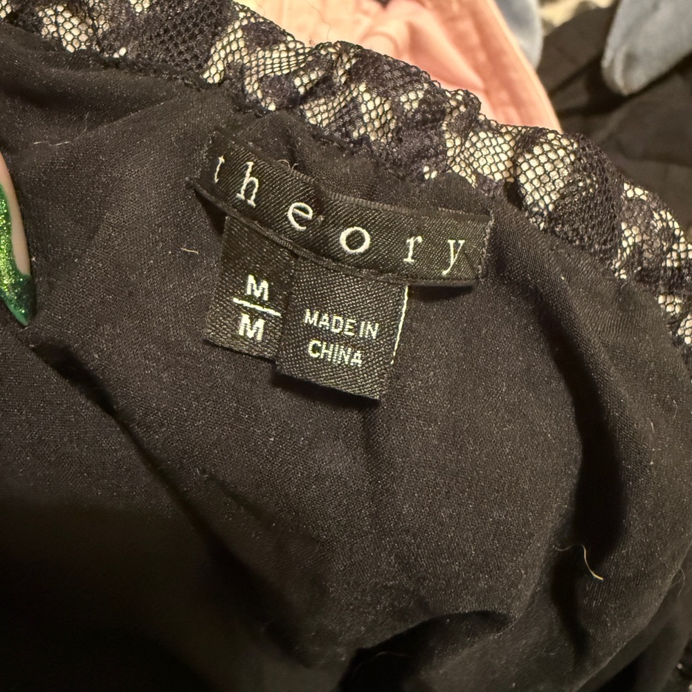 Black/White Size Medium 3-Layer Patterned Theory … - image 2